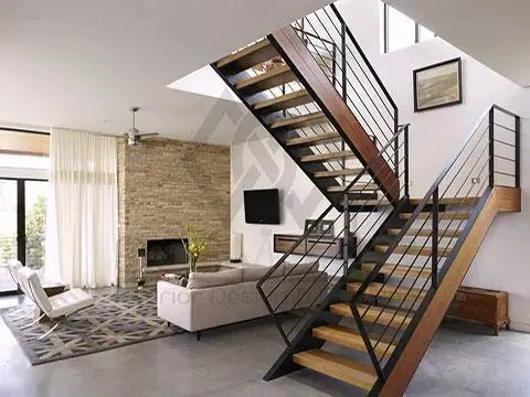 تصميمات سلالم داخلية للمنازل